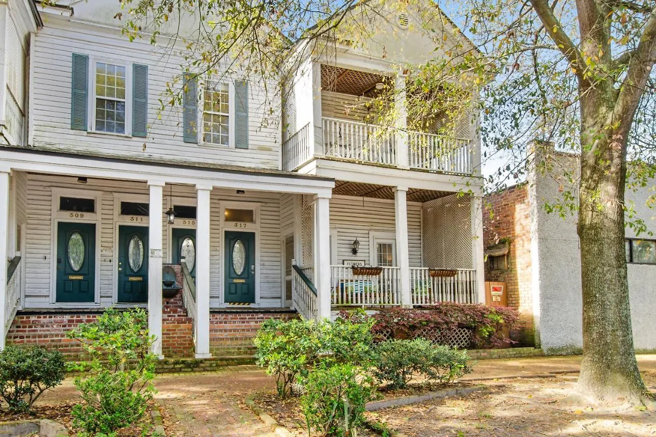 Savannah Hub